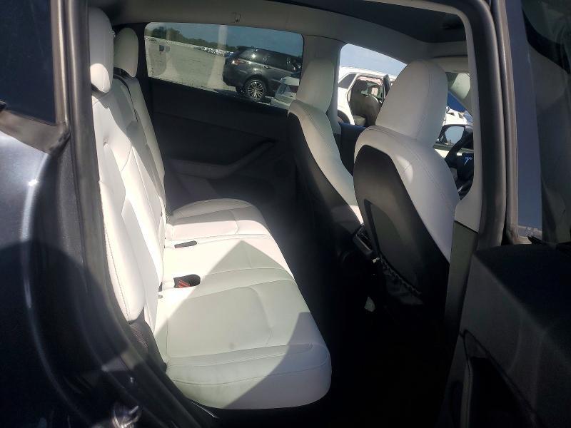 2023 TESLA MODEL Y — Фото 10 из 13