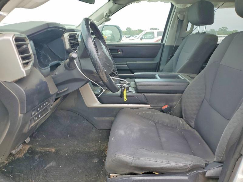 2023 TOYOTA TUNDRA SR5 — Фото 7 из 12