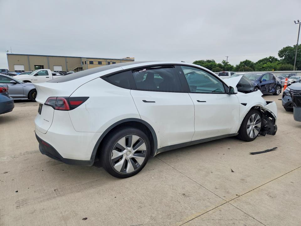 2023 TESLA MODEL Y — Фото 3 из 12