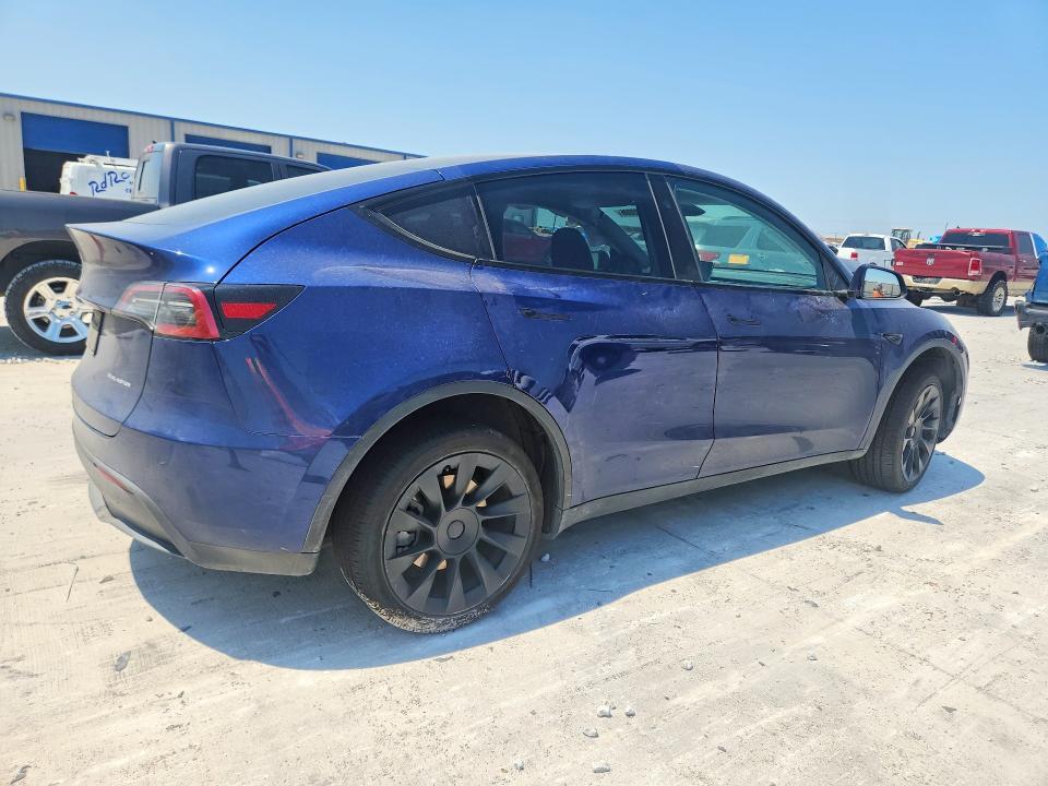 2023 TESLA MODEL Y — Фото 3 из 12