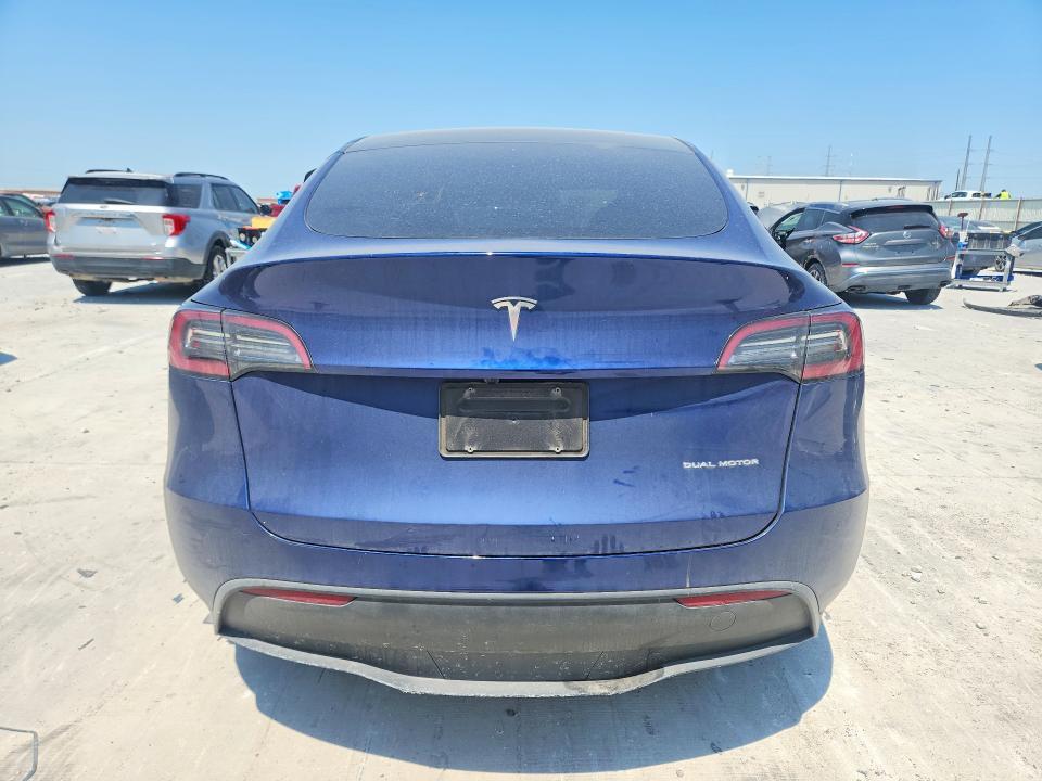 2023 TESLA MODEL Y — Фото 6 из 12