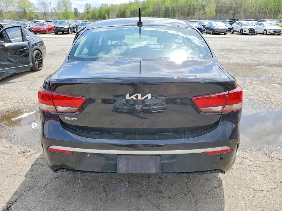 2022 KIA RIO LX — Фото 6 из 12