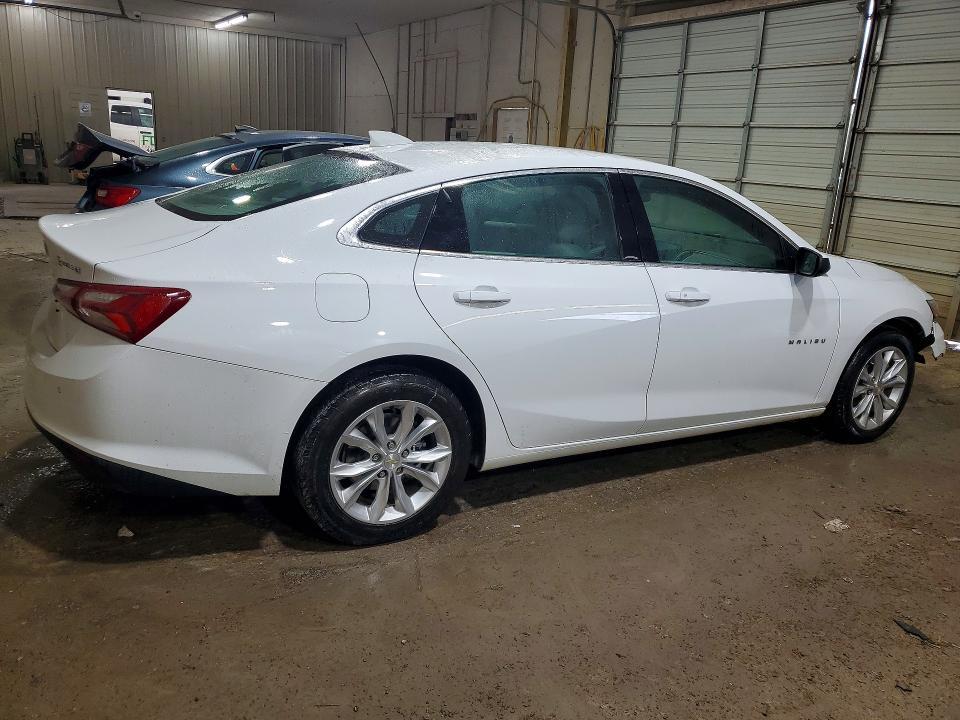 2022 CHEVROLET MALIBU LT — Фото 3 из 13