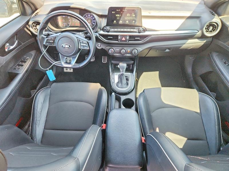 2021 KIA FORTE GT LINE — Фото 8 из 13
