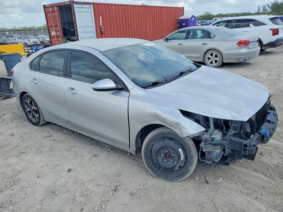 2020 KIA FORTE LXS — Фото 4 из 13