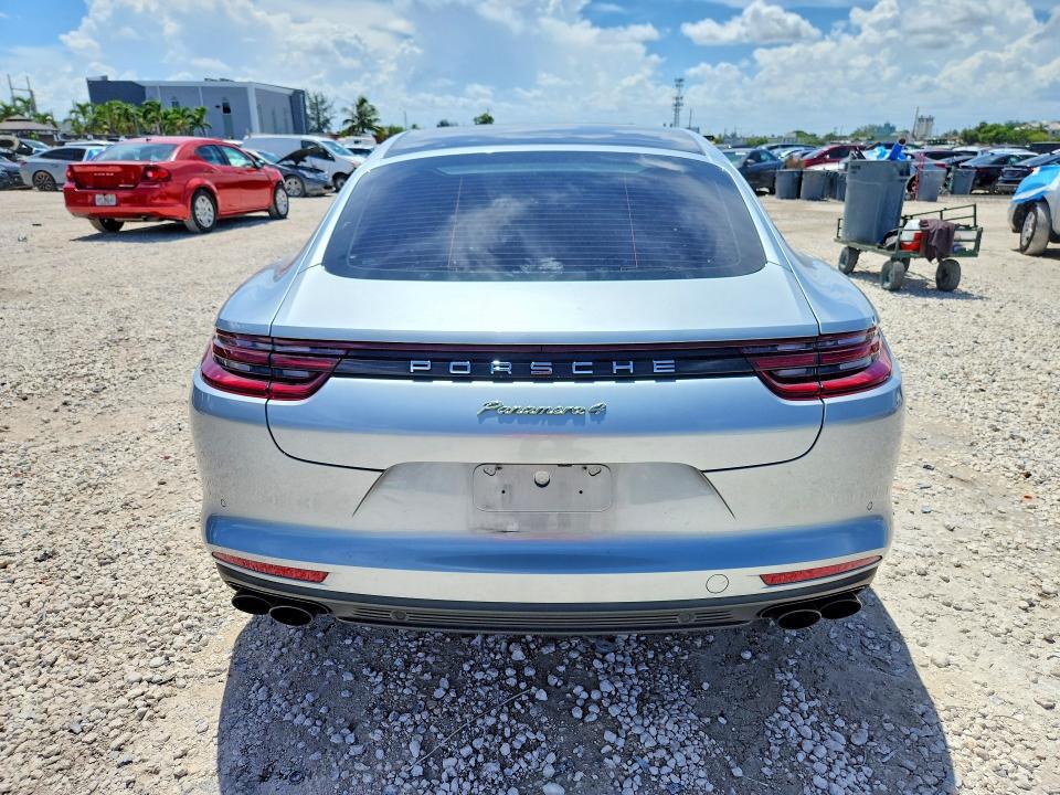 2020 PORSCHE PANAMERA 4 E-HYBRID — Фото 6 из 13