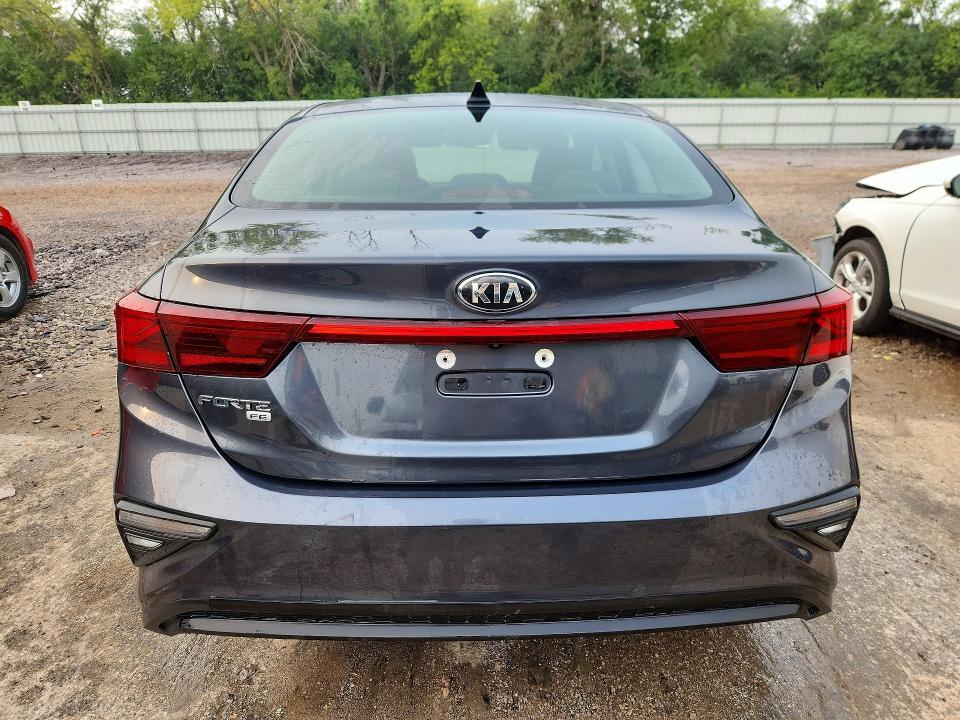 2019 KIA FORTE FE — Фото 6 из 13