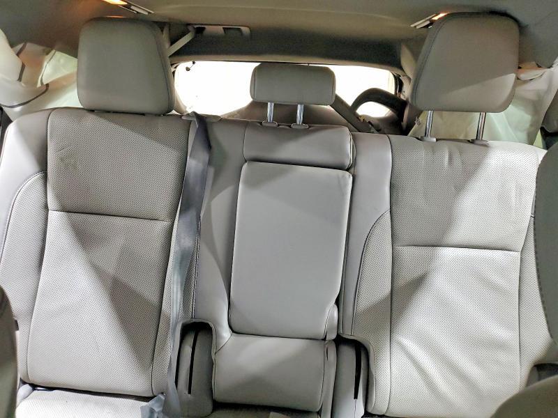 2019 TOYOTA HIGHLANDER LIMITED PLATINUM — Фото 10 из 13