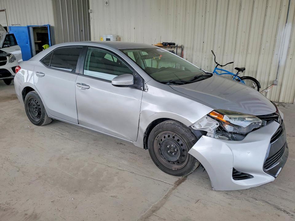2019 TOYOTA COROLLA LE — Фото 4 из 12