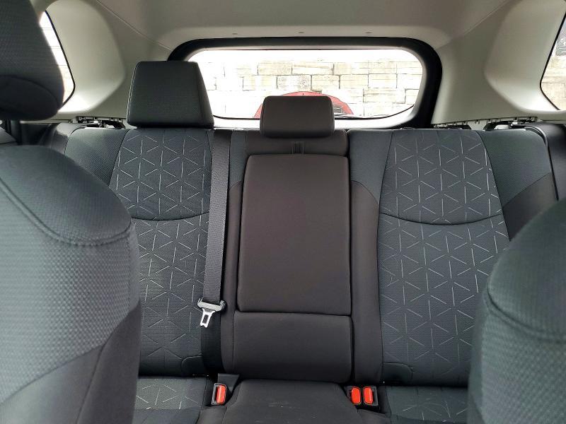 2025 TOYOTA RAV4 XLE — Фото 10 из 14