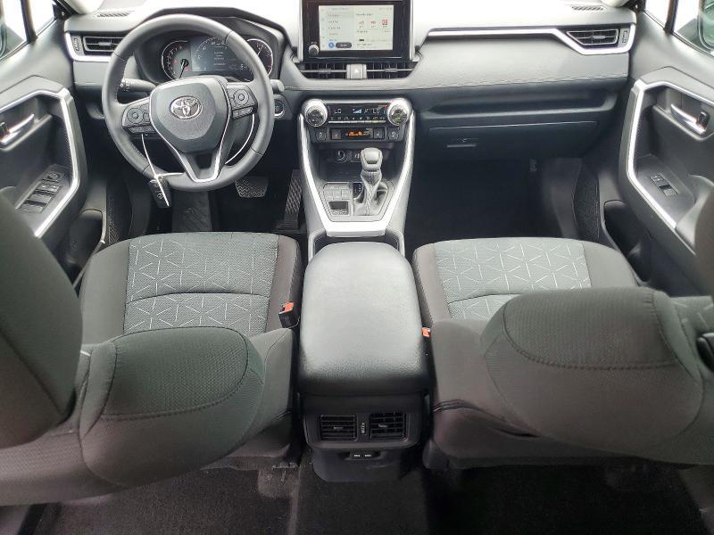 2025 TOYOTA RAV4 XLE — Фото 8 из 14