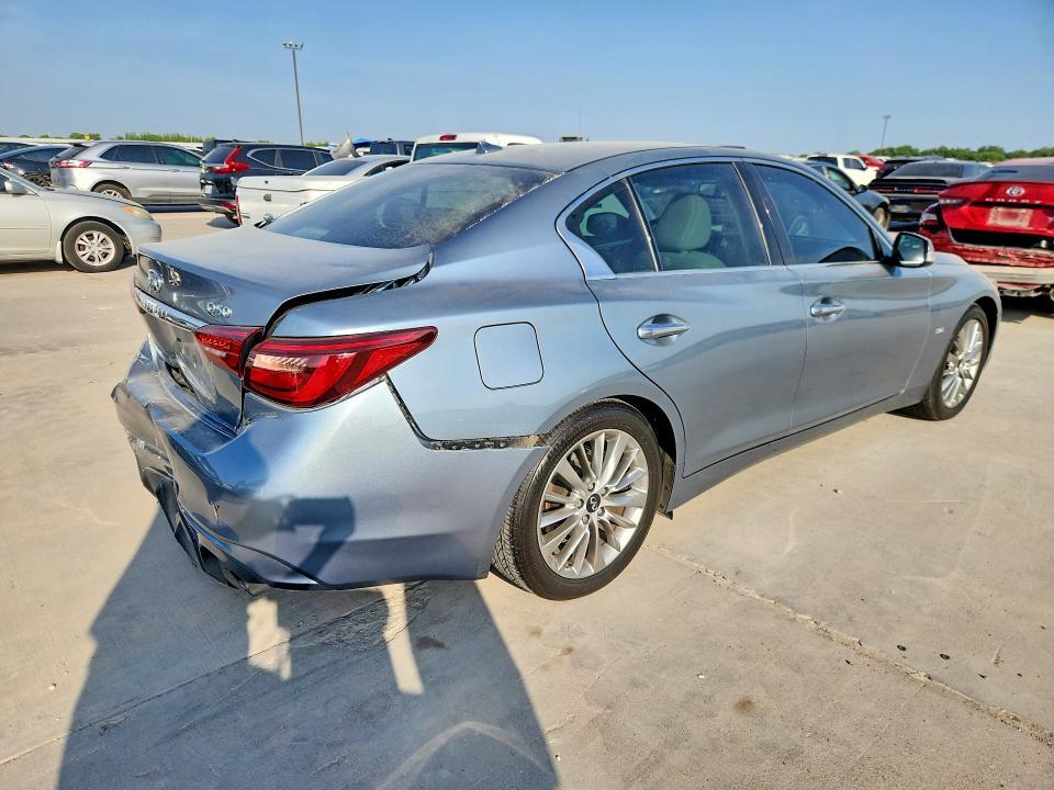 2019 INFINITI Q50 3.0T LUXE — Фото 3 из 12
