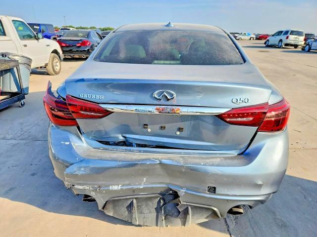 2019 INFINITI Q50 3.0T LUXE — Фото 6 из 12