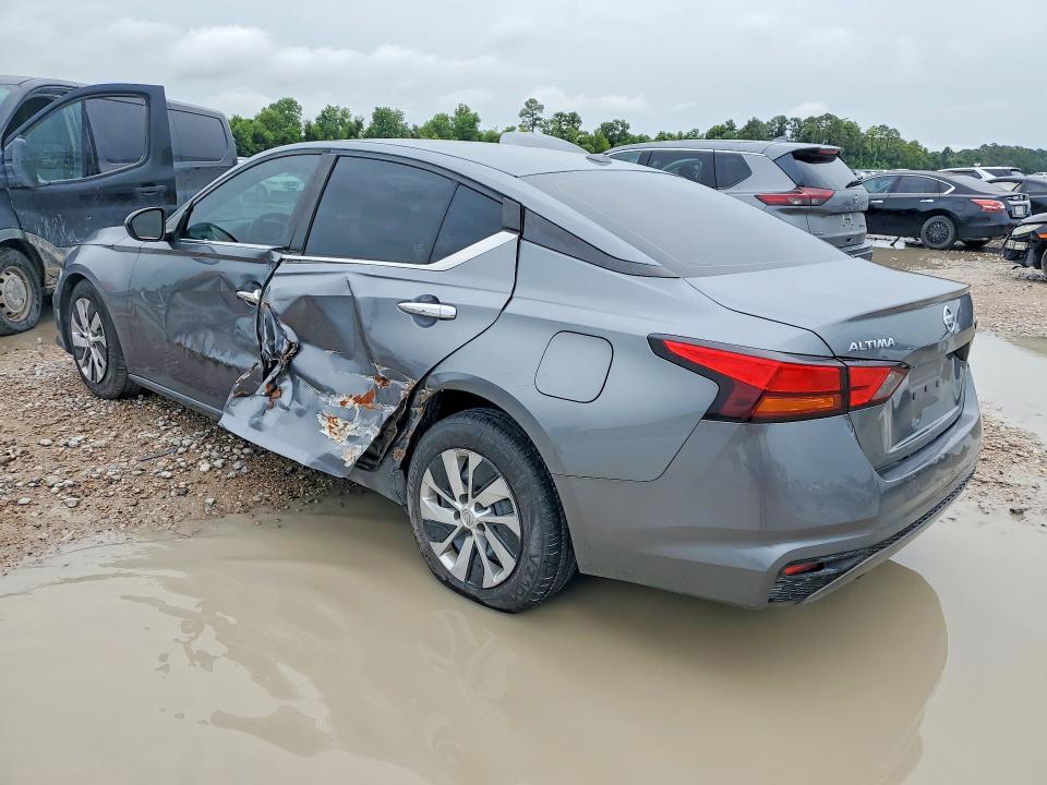2019 NISSAN ALTIMA S — Фото 2 из 12