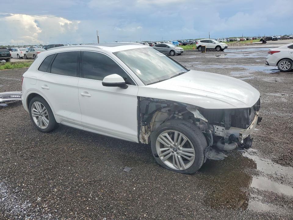 WA1BNAFY1J2078042 2018 AUDI Q5 photo no. 4