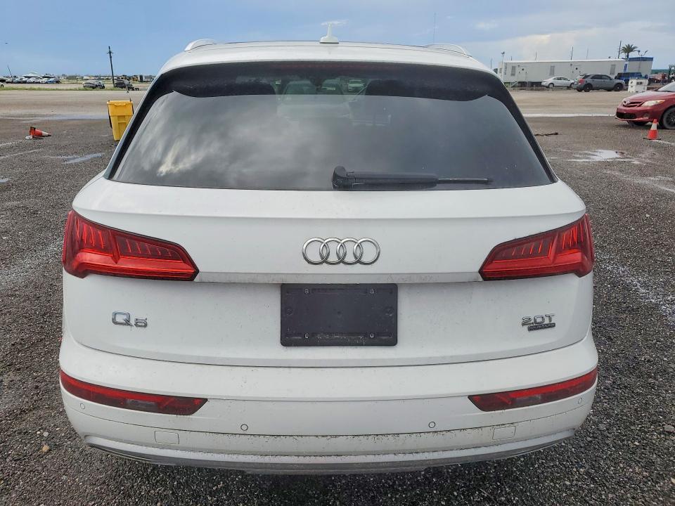 WA1BNAFY1J2078042 2018 AUDI Q5 photo no. 6