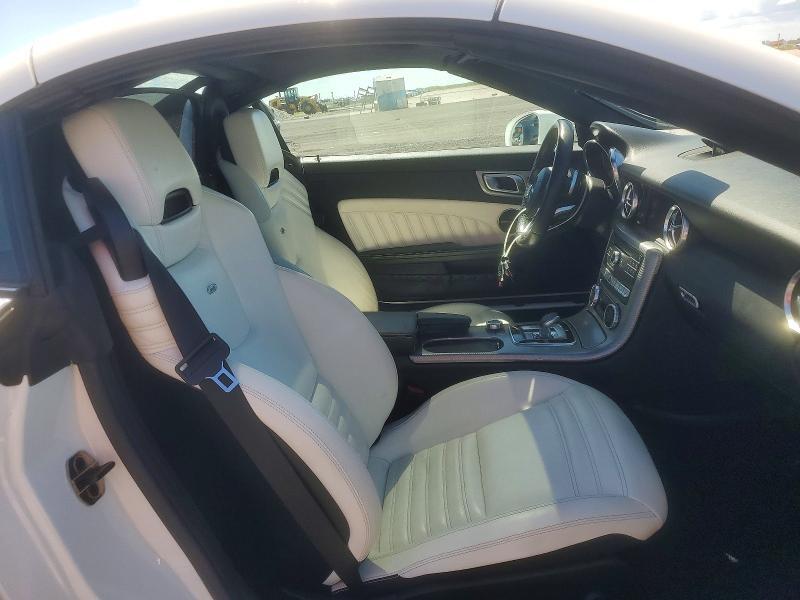 2018 MERCEDES-BENZ SLC 300 — Фото 10 из 12