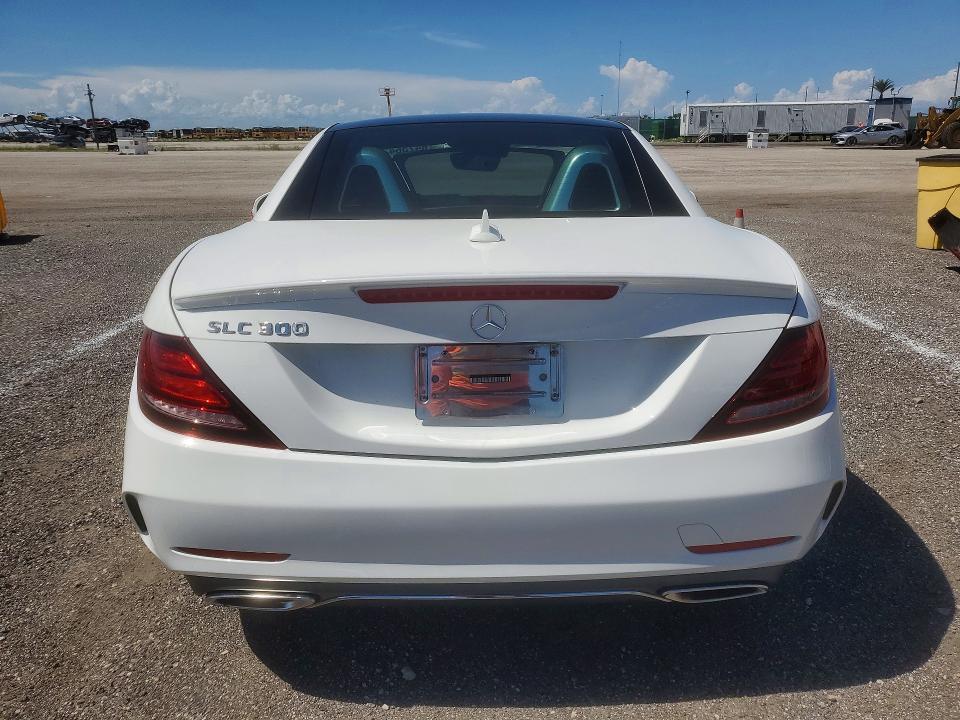 2018 MERCEDES-BENZ SLC 300 — Фото 6 из 12