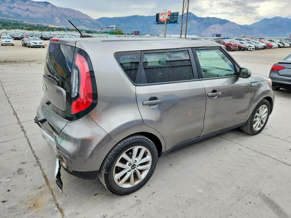 2018 KIA SOUL + — Фото 3 из 12