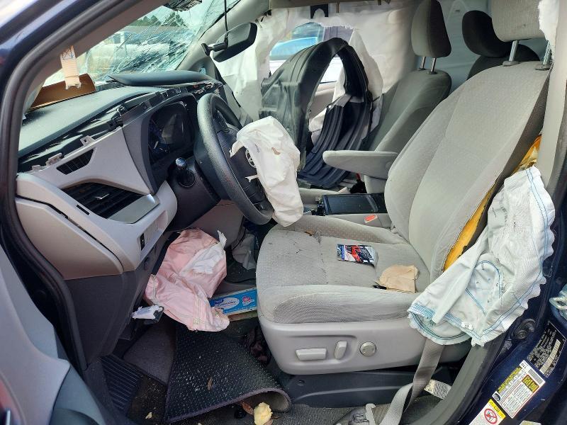 2018 TOYOTA SIENNA LE — Фото 7 из 13