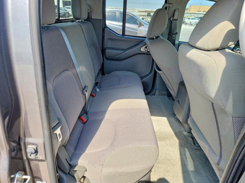 2018 NISSAN FRONTIER SV — Фото 10 из 12