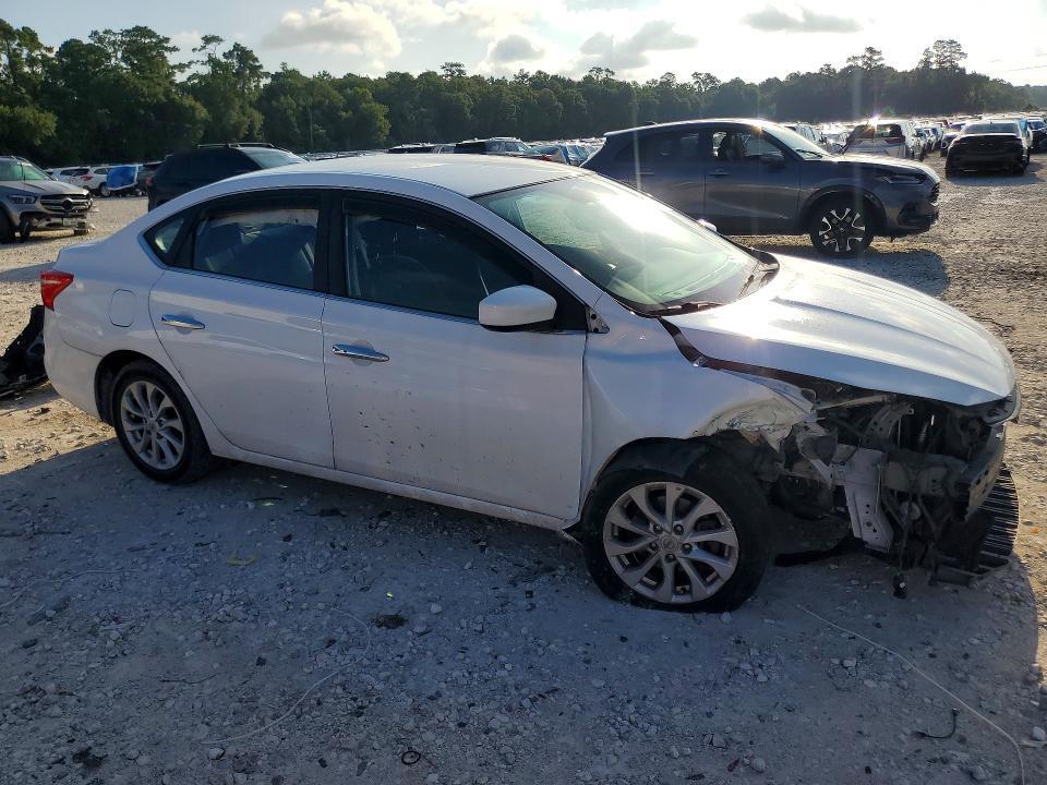 2018 NISSAN SENTRA SV — Фото 4 из 13