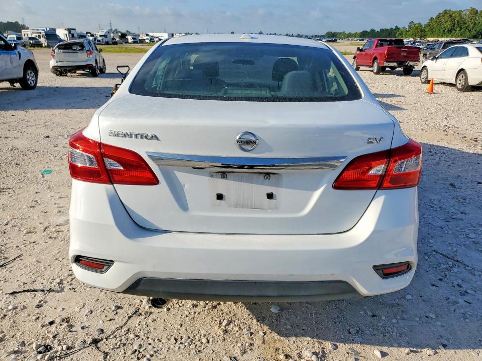 2018 NISSAN SENTRA SV — Фото 6 из 13