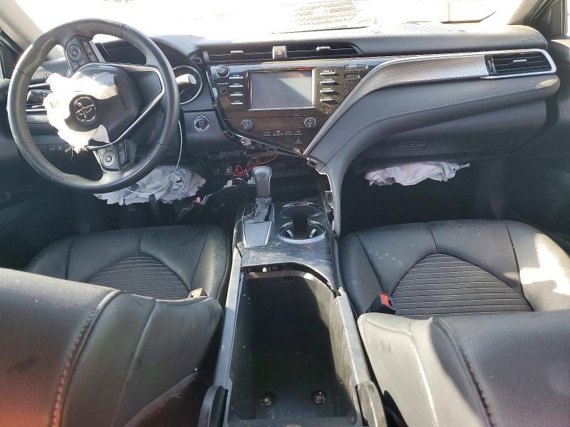 2018 TOYOTA CAMRY SE — Фото 8 из 13
