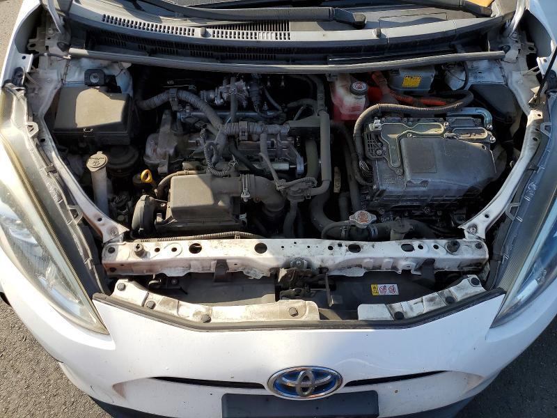 2018 TOYOTA PRIUS C TWO — Фото 11 из 12