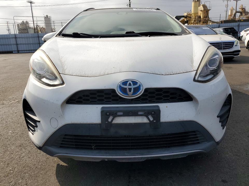 2018 TOYOTA PRIUS C TWO — Фото 5 из 12