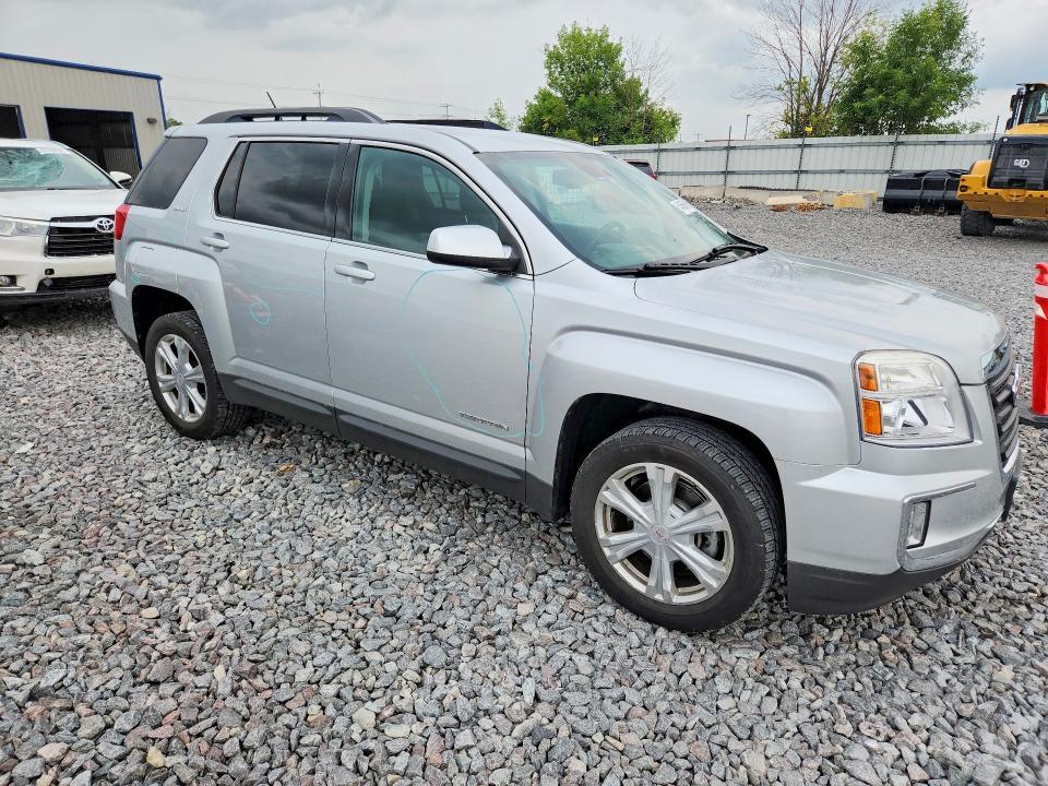 2017 GMC TERRAIN SLE — Фото 4 из 13
