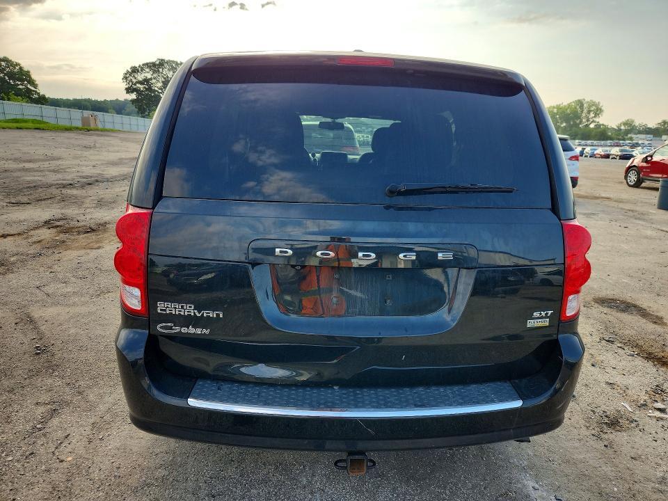 2017 DODGE GRAND CARAVAN SXT — Фото 6 из 13