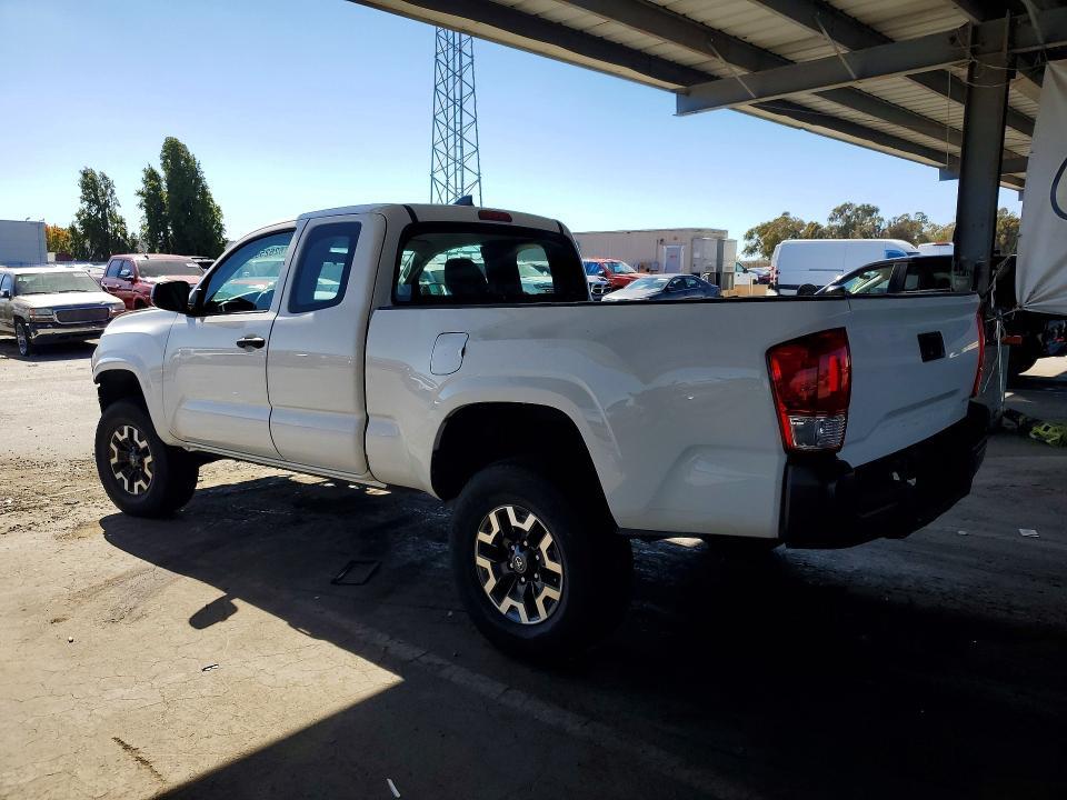 5TFRX5GN6GX071030 2016 TOYOTA TACOMA photo no. 2