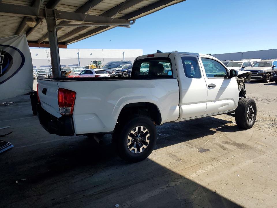 5TFRX5GN6GX071030 2016 TOYOTA TACOMA photo no. 3