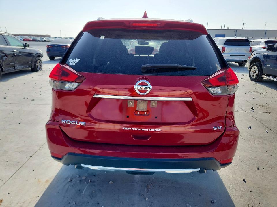 2017 NISSAN ROGUE SV — Фото 6 из 14