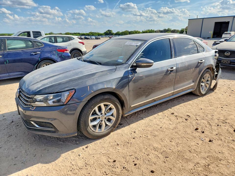 2017 VOLKSWAGEN PASSAT