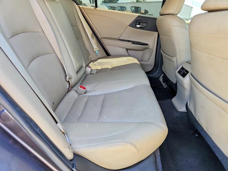 2017 HONDA ACCORD HYBRID EXL — Фото 10 из 13