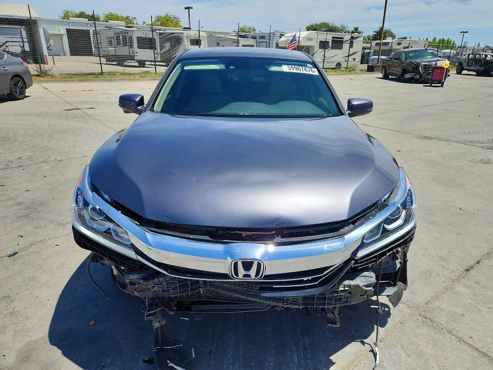 2017 HONDA ACCORD HYBRID EXL — Фото 5 из 13