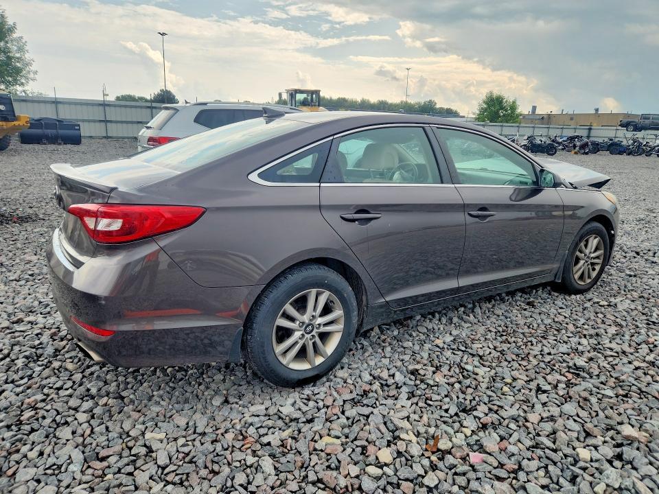 5NPE24AFXGH289864 2016 HYUNDAI SONATA photo no. 3