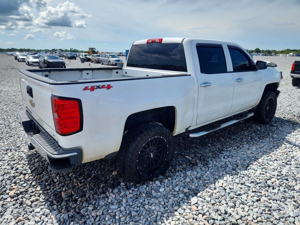3GCUKREC1GG302826 2016 CHEVROLET SILVERADO photo no. 3