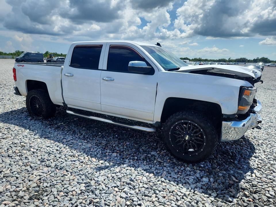 3GCUKREC1GG302826 2016 CHEVROLET SILVERADO photo no. 4