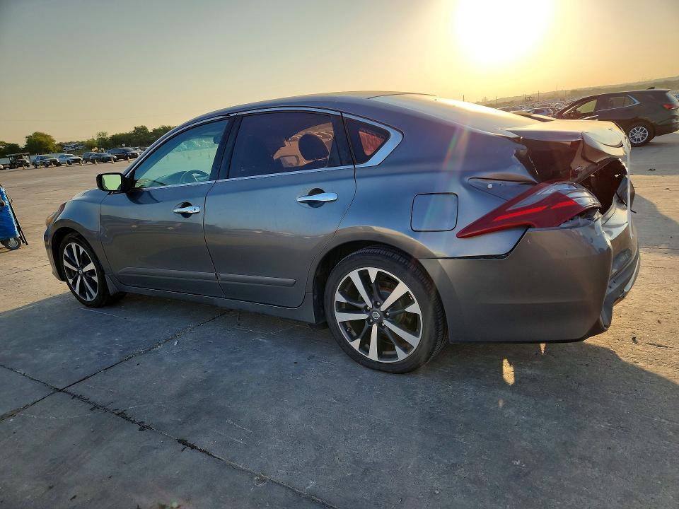 2016 NISSAN ALTIMA 2.5 SR — Фото 2 из 12