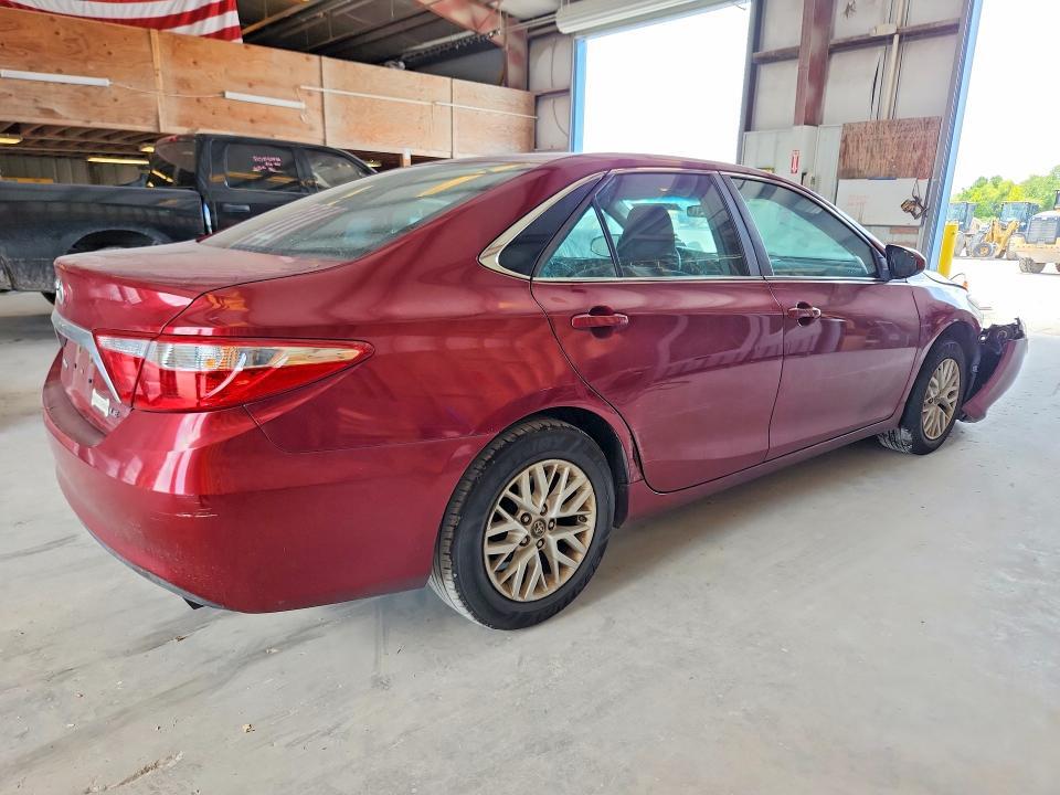 2016 TOYOTA CAMRY LE — Фото 3 из 12