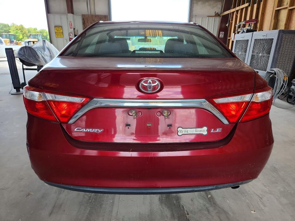 2016 TOYOTA CAMRY LE — Фото 6 из 12
