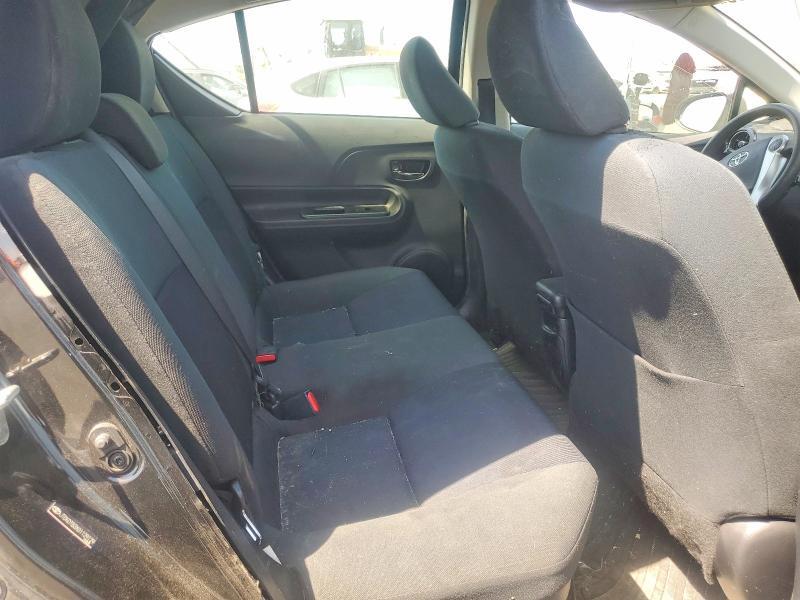 2016 TOYOTA PRIUS C TWO — Фото 10 из 13