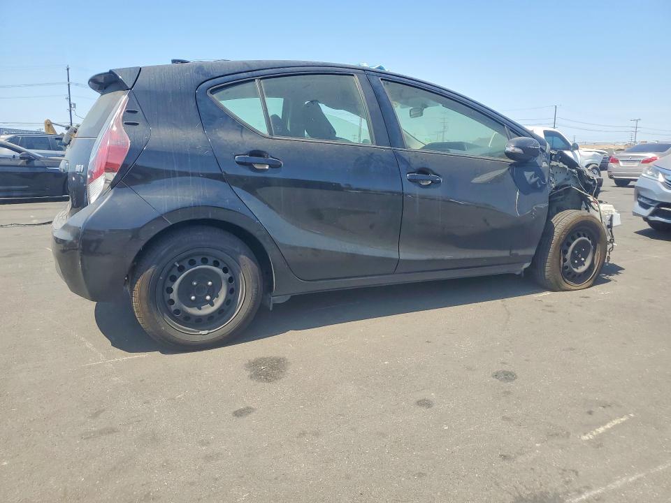 2016 TOYOTA PRIUS C TWO — Фото 3 из 13