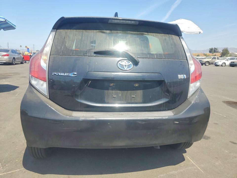 2016 TOYOTA PRIUS C TWO — Фото 6 из 13