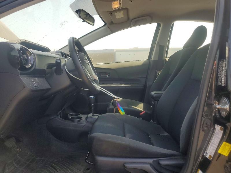 2016 TOYOTA PRIUS C TWO — Фото 7 из 13