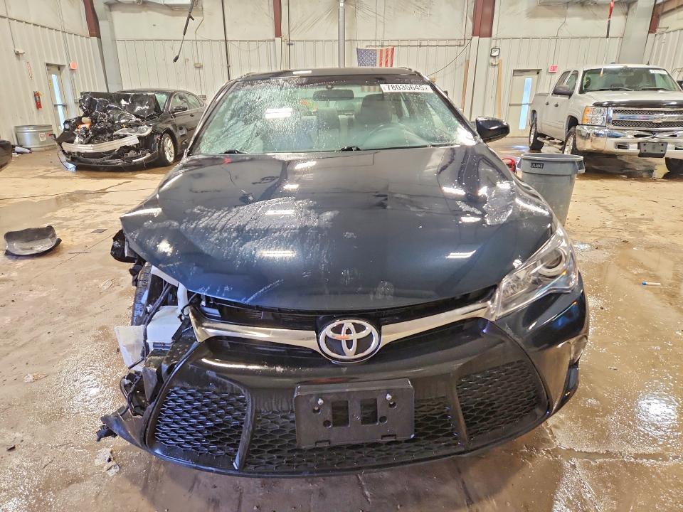2015 TOYOTA CAMRY SE — Фото 5 из 13