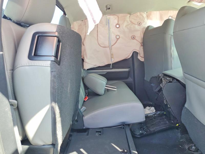 2016 TOYOTA TUNDRA DOUBLE CAB LIMITED — Фото 10 из 13
